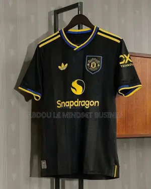 Maillots Manchester United Disponible