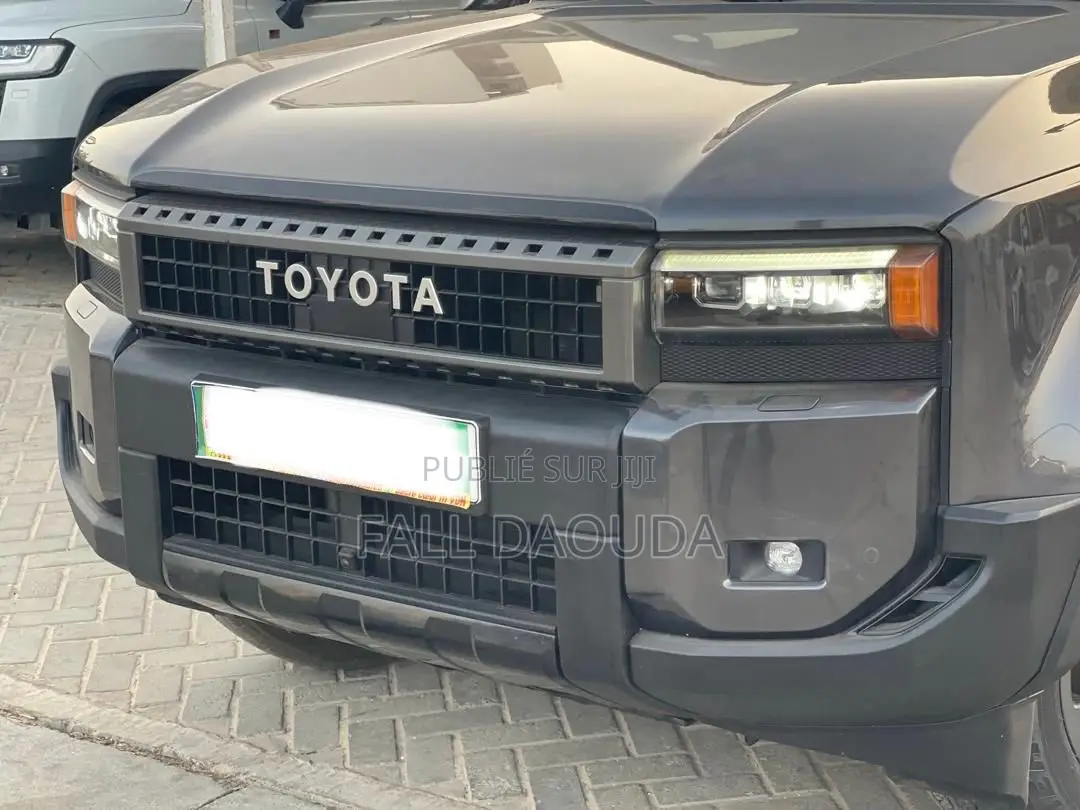 Toyota Land Cruiser Prado 2025 Noir