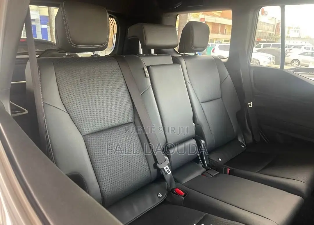 Toyota Land Cruiser Prado 2025 Noir