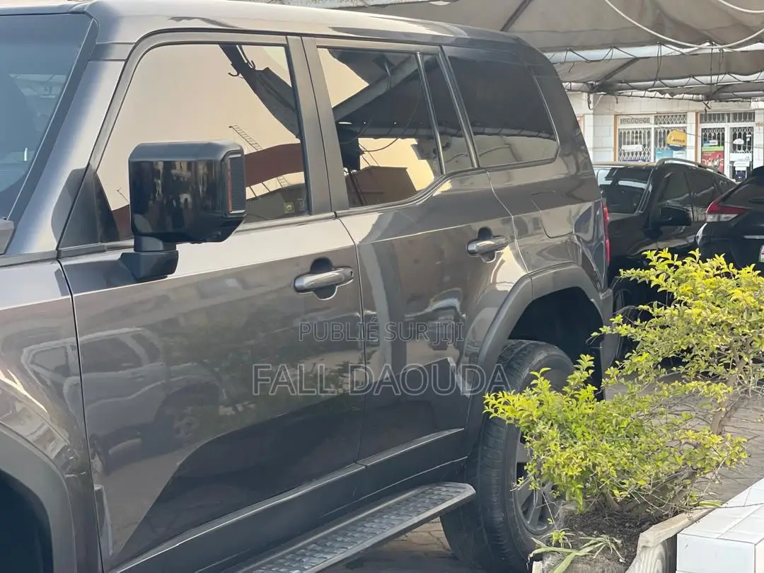 Toyota Land Cruiser Prado 2025 Noir