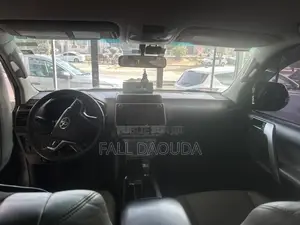 Toyota Land Cruiser Prado 2019 Gris