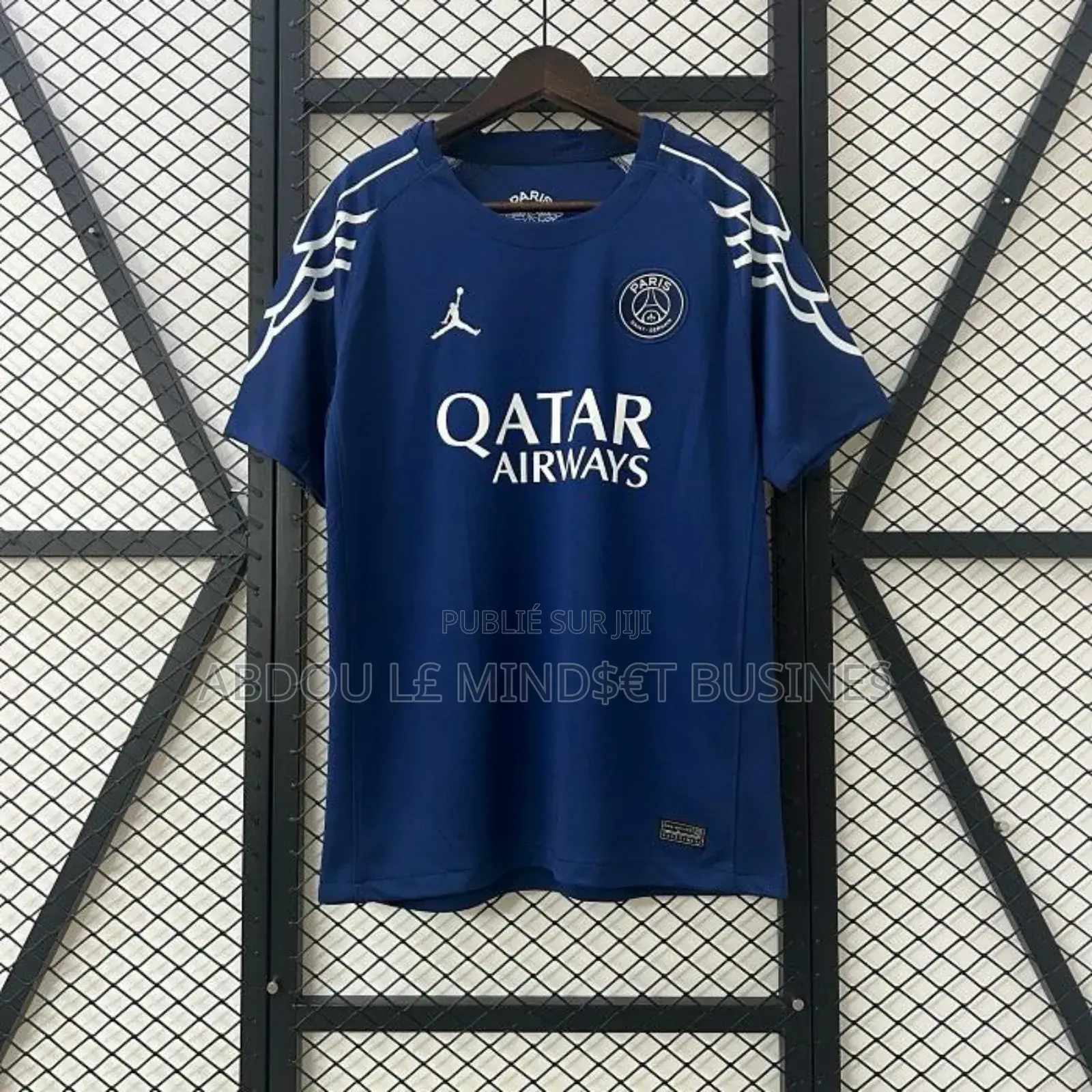 Maillots Paris Saint Germain Disponible