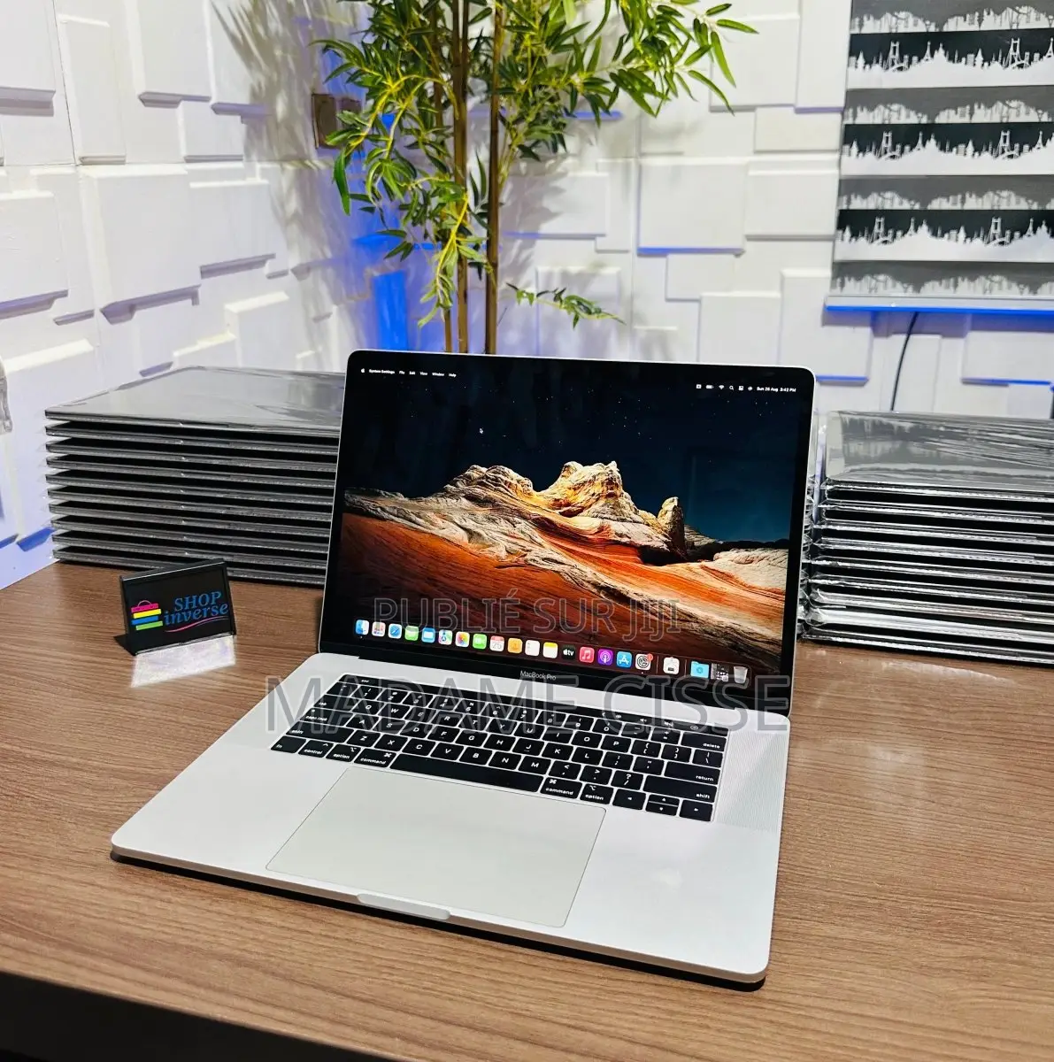 Nouveau Apple MacBook Pro 2019 16GB Intel Core i7 SSD 500GB
