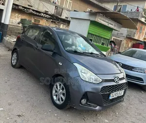 Hyundai I10 2018 Gris