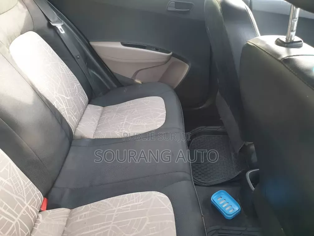 Hyundai I10 2018 Gris