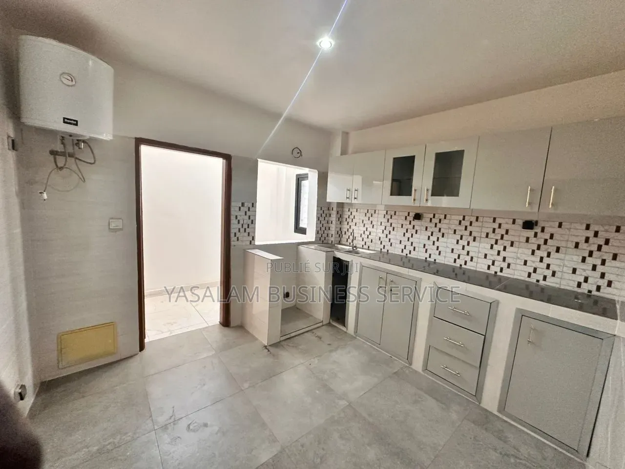 2chbre Appartement dans Yasalam Business, Almadies à Louer