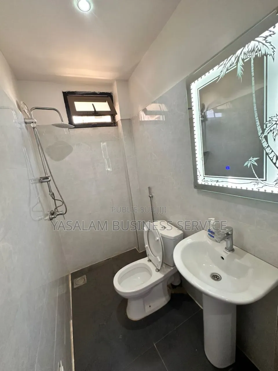 2chbre Appartement dans Yasalam Business, Almadies à Louer