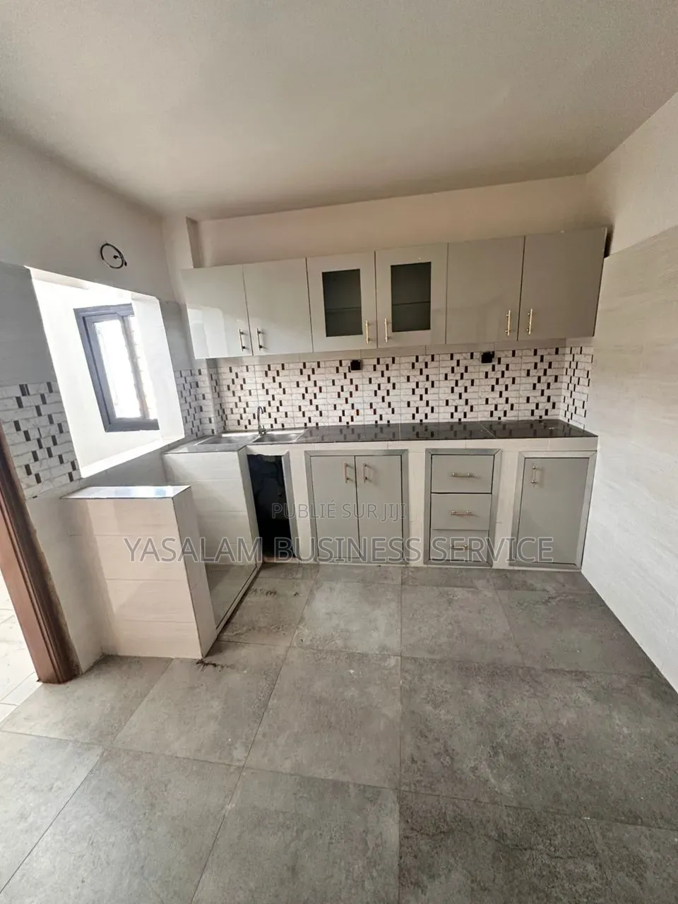 2chbre Appartement dans Yasalam Business, Almadies à Louer