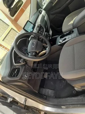 Ford Escape SE 2022 Gris