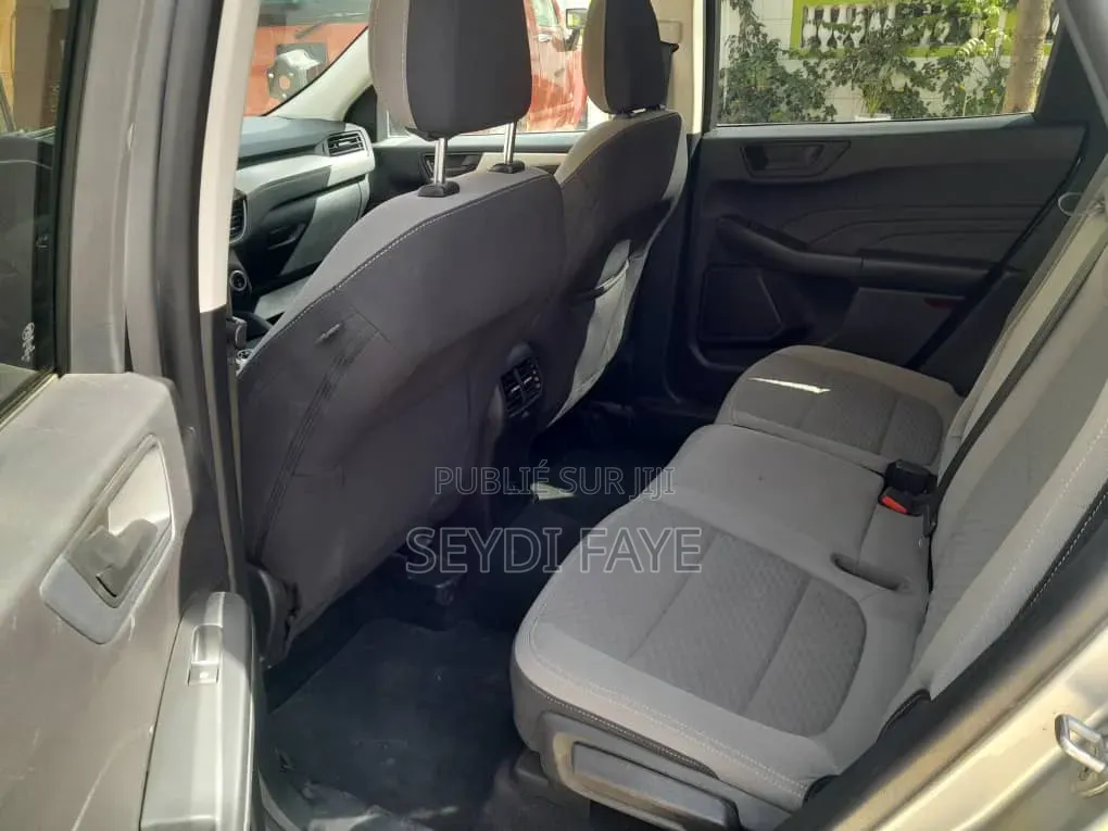 Ford Escape SE 2022 Gris