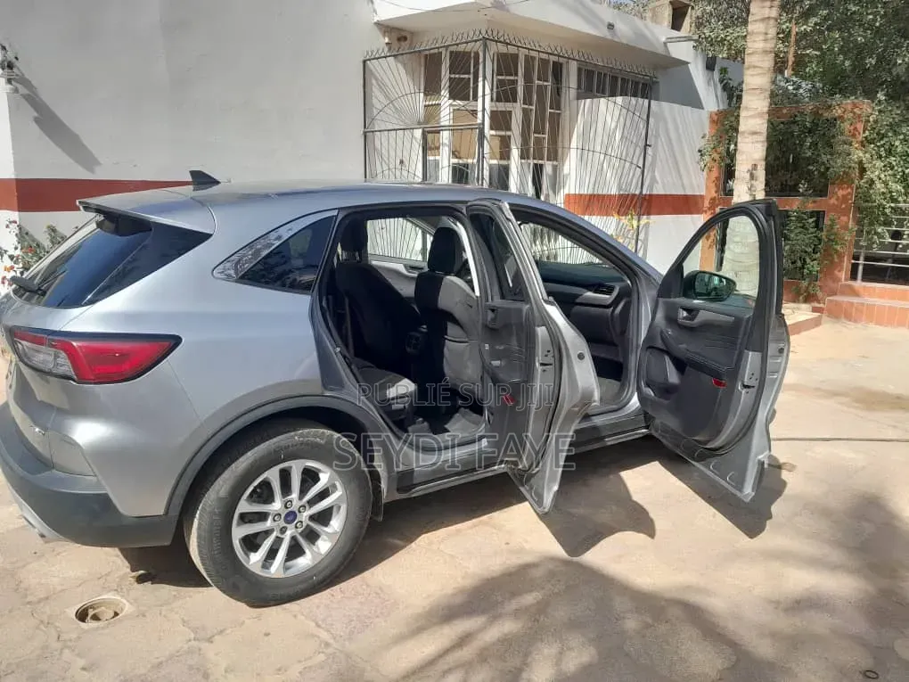 Ford Escape SE 2022 Gris