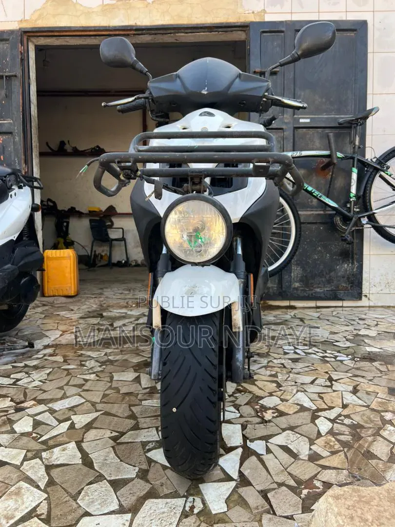Hodaka Super Rat 2022 Blanc