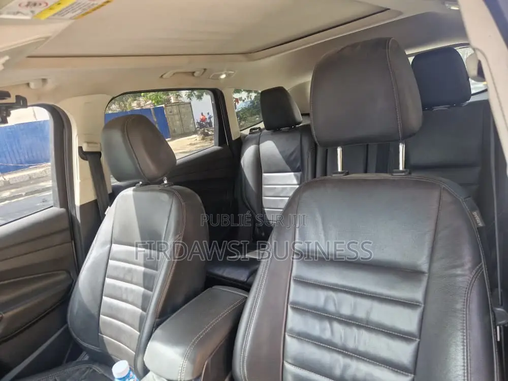 Ford Escape S 4dr SUV (2.5L 4cyl 6A) 2015 Blanc