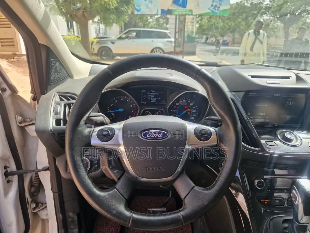 Ford Escape S 4dr SUV (2.5L 4cyl 6A) 2015 Blanc