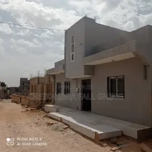 4chbre Maison dans Villa Terrasse, Sangalkam à Vendre