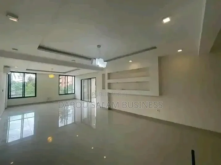 3chbre Appartement dans Virage, Yoff à Louer