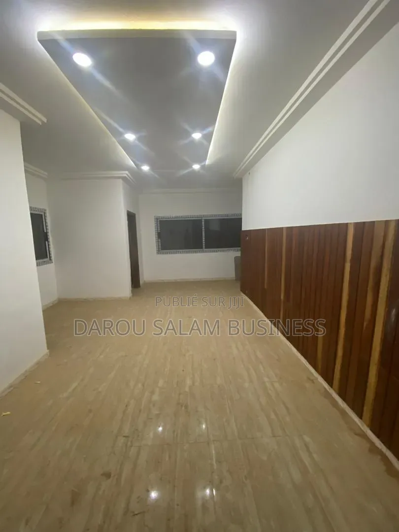 3chbre Appartement dans Virage, Yoff à Louer