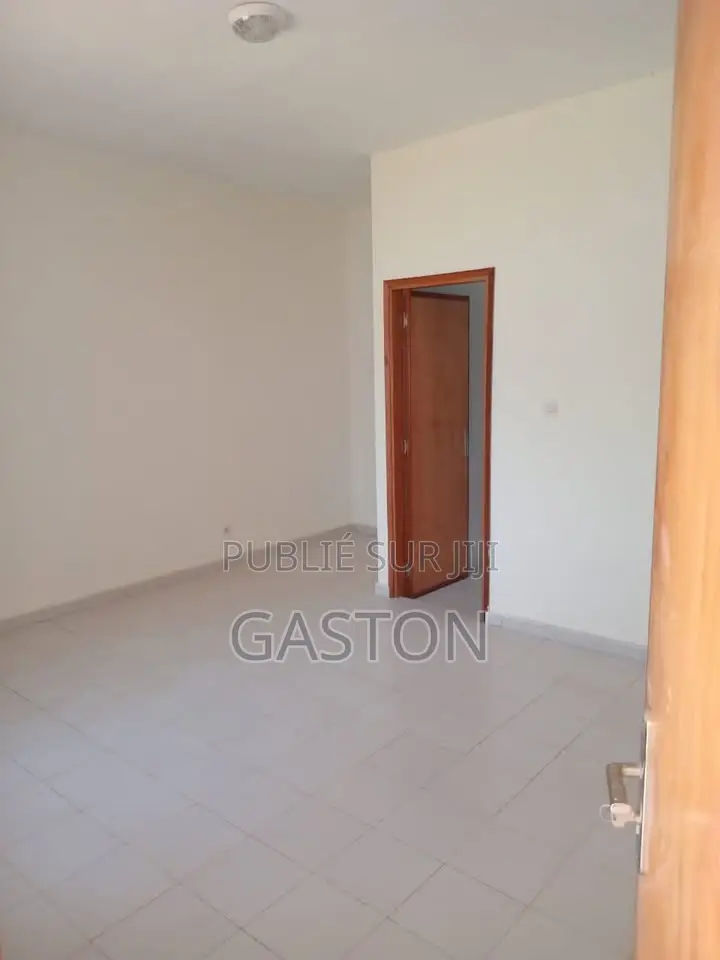 2chbre Villa dans Katos Immo, Bambylor à Louer