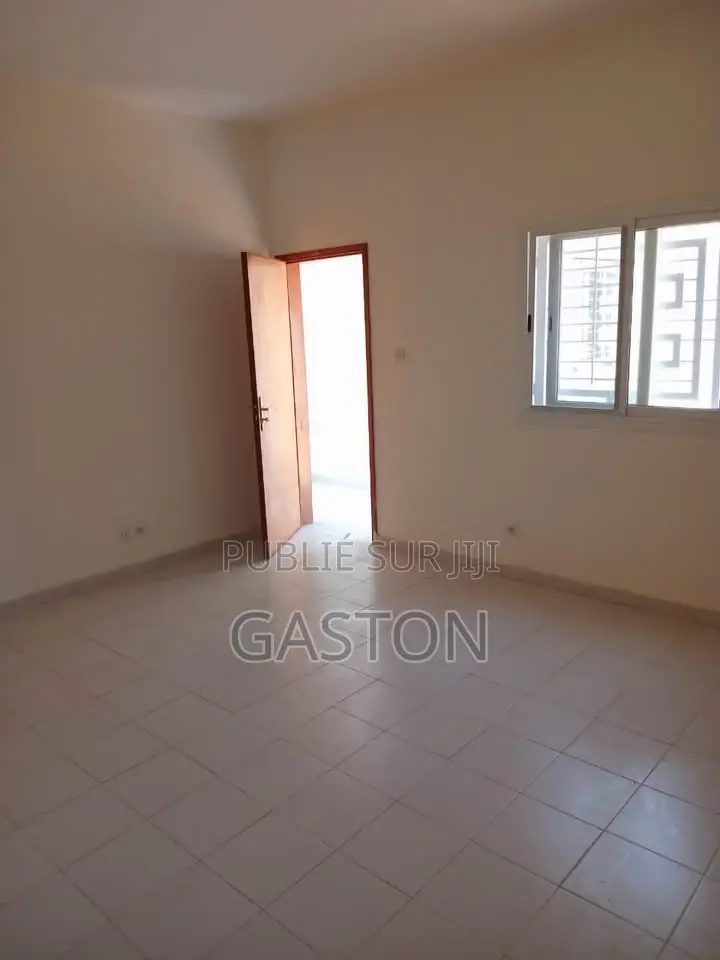 2chbre Villa dans Katos Immo, Bambylor à Louer
