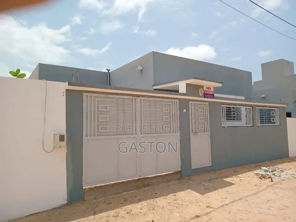 2chbre Villa dans Katos Immo, Bambylor à Louer
