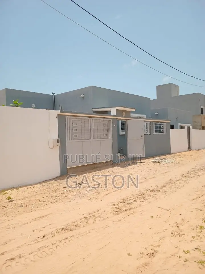 2chbre Villa dans Katos Immo, Bambylor à Louer