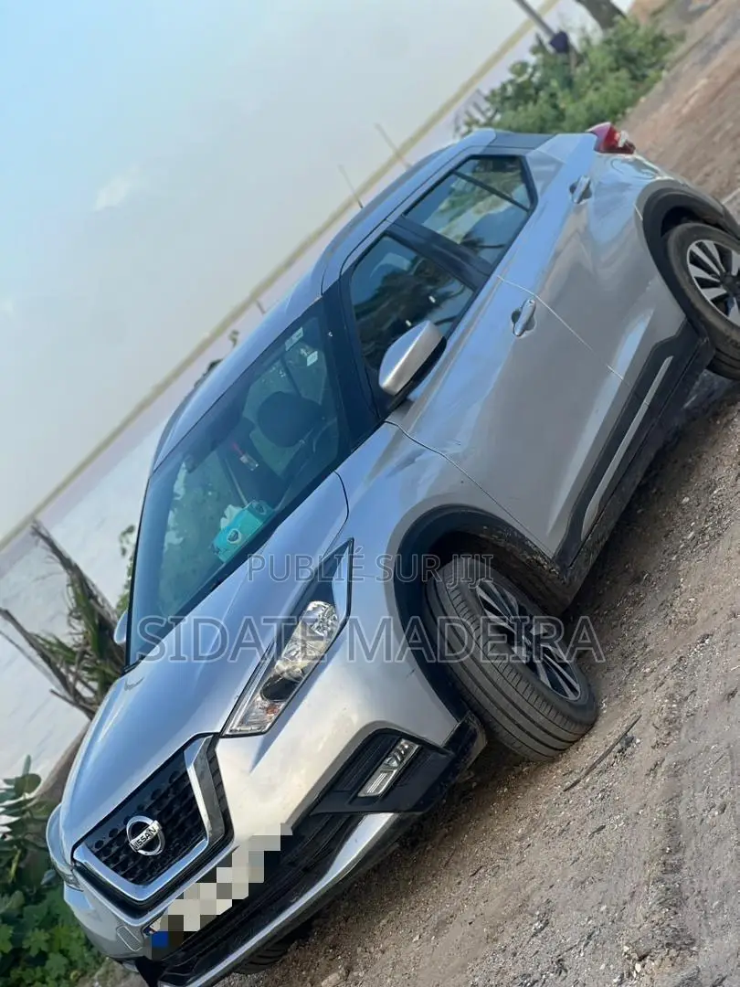 Nissan Kicks S 2019 Gris