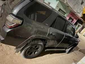 Toyota 4-Runner 2018 Noir