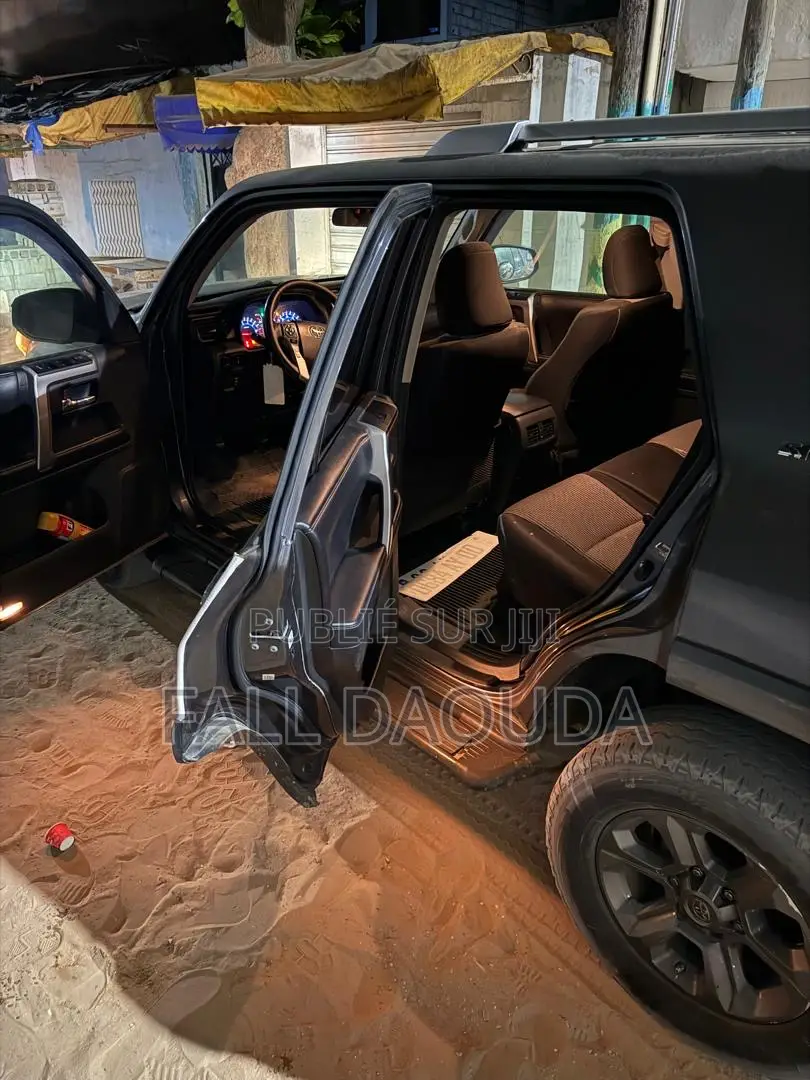 Toyota 4-Runner 2018 Noir