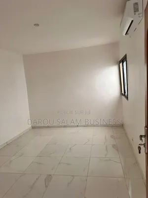 2chbre Appartement dans Almadies, Yoff à Louer
