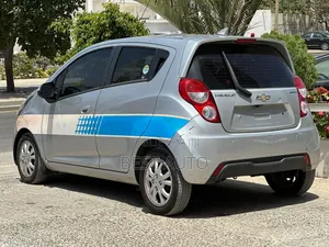 Chevrolet Spark 2015 Gris