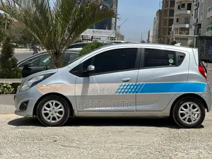 Chevrolet Spark 2015 Gris