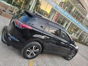 Toyota RAV4 2017 Noir
