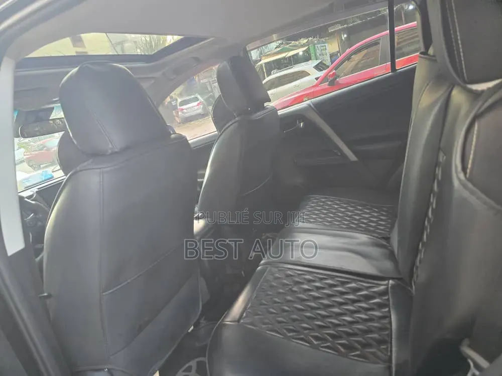 Toyota RAV4 2017 Noir