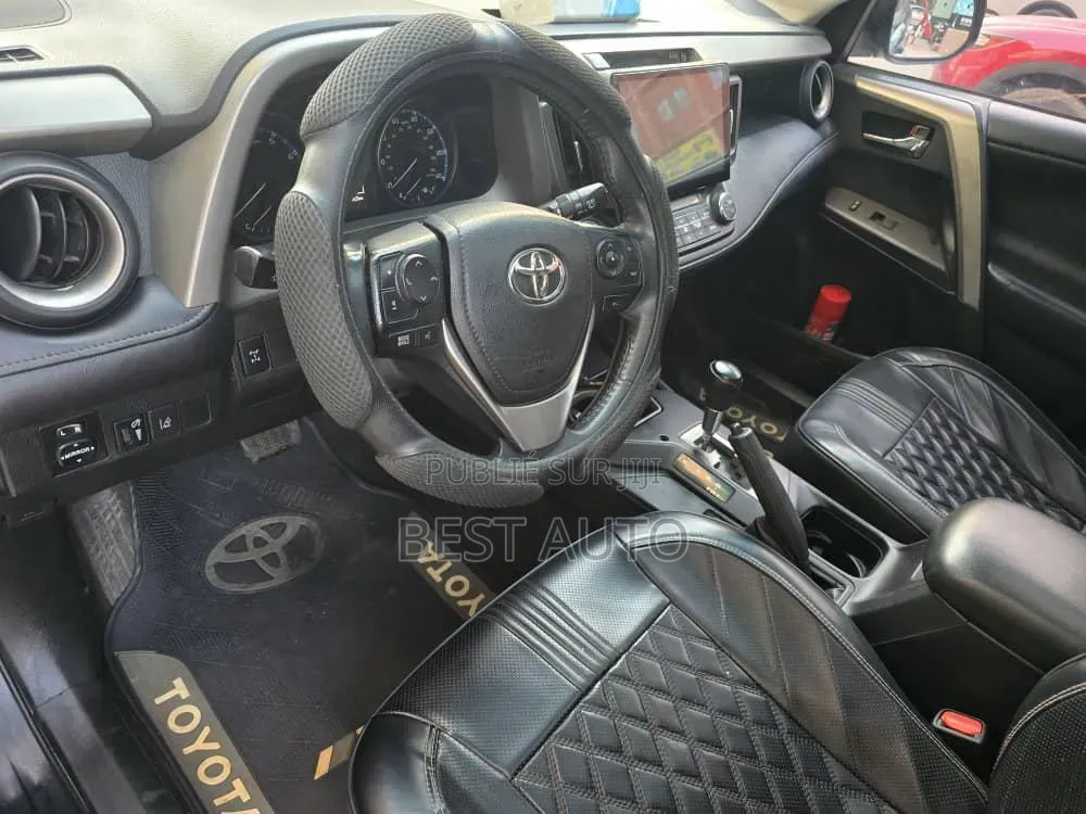 Toyota RAV4 2017 Noir