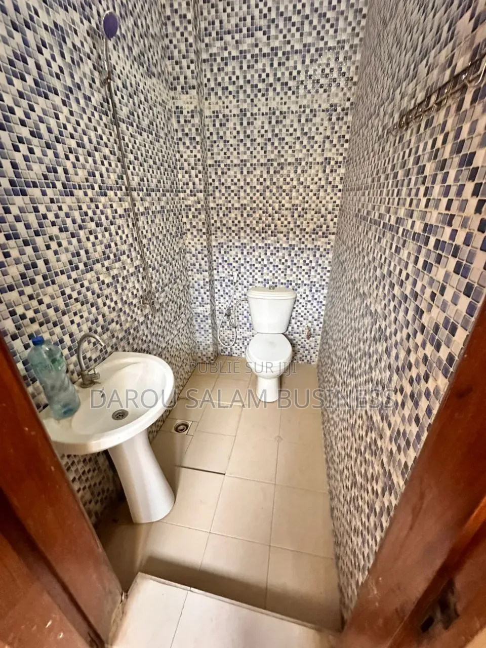 3chbre Appartement dans Nord Foire, Yoff à Louer