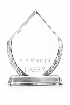Trophées en Cristal Personnalisés
