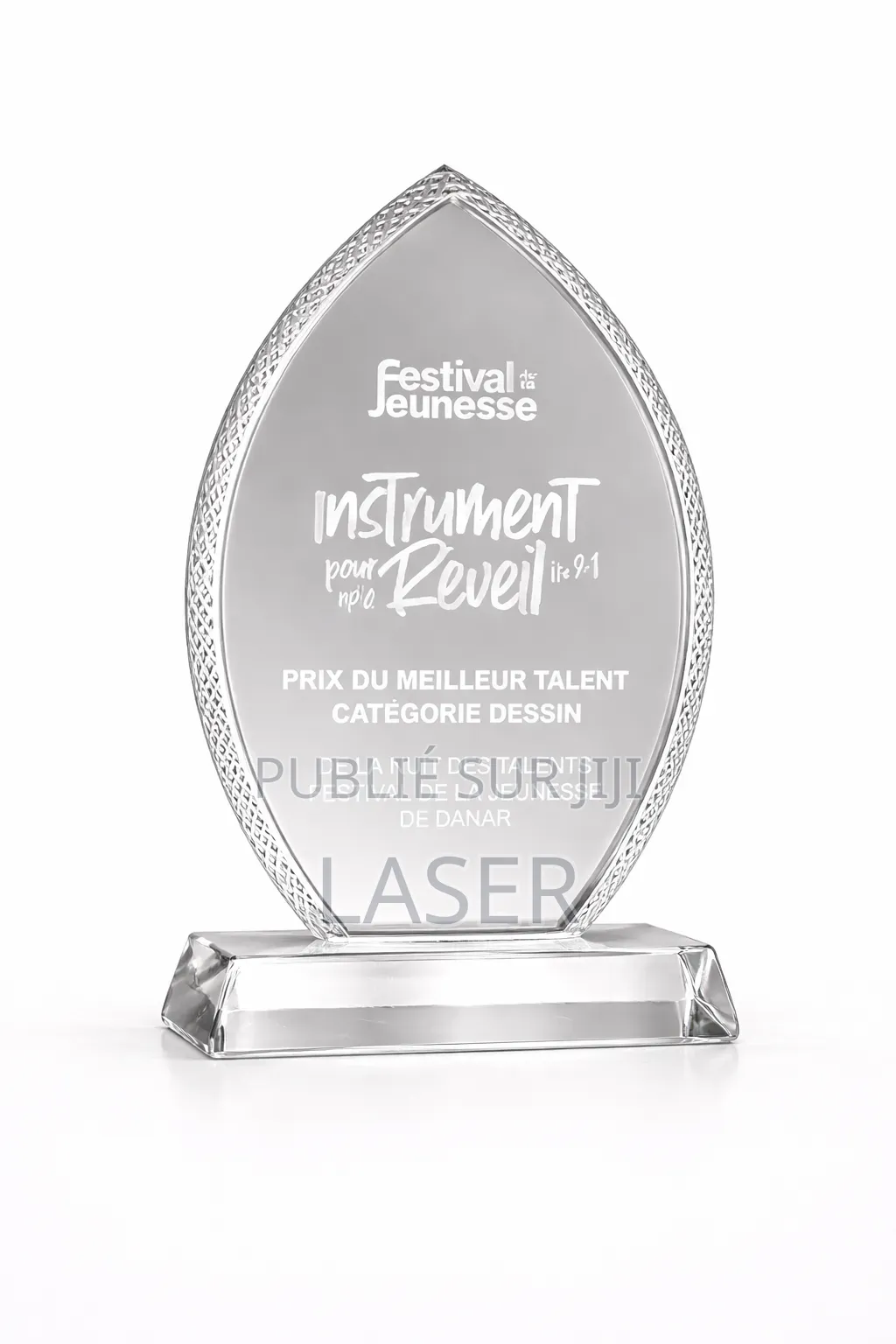 Trophées en Cristal Personnalisés