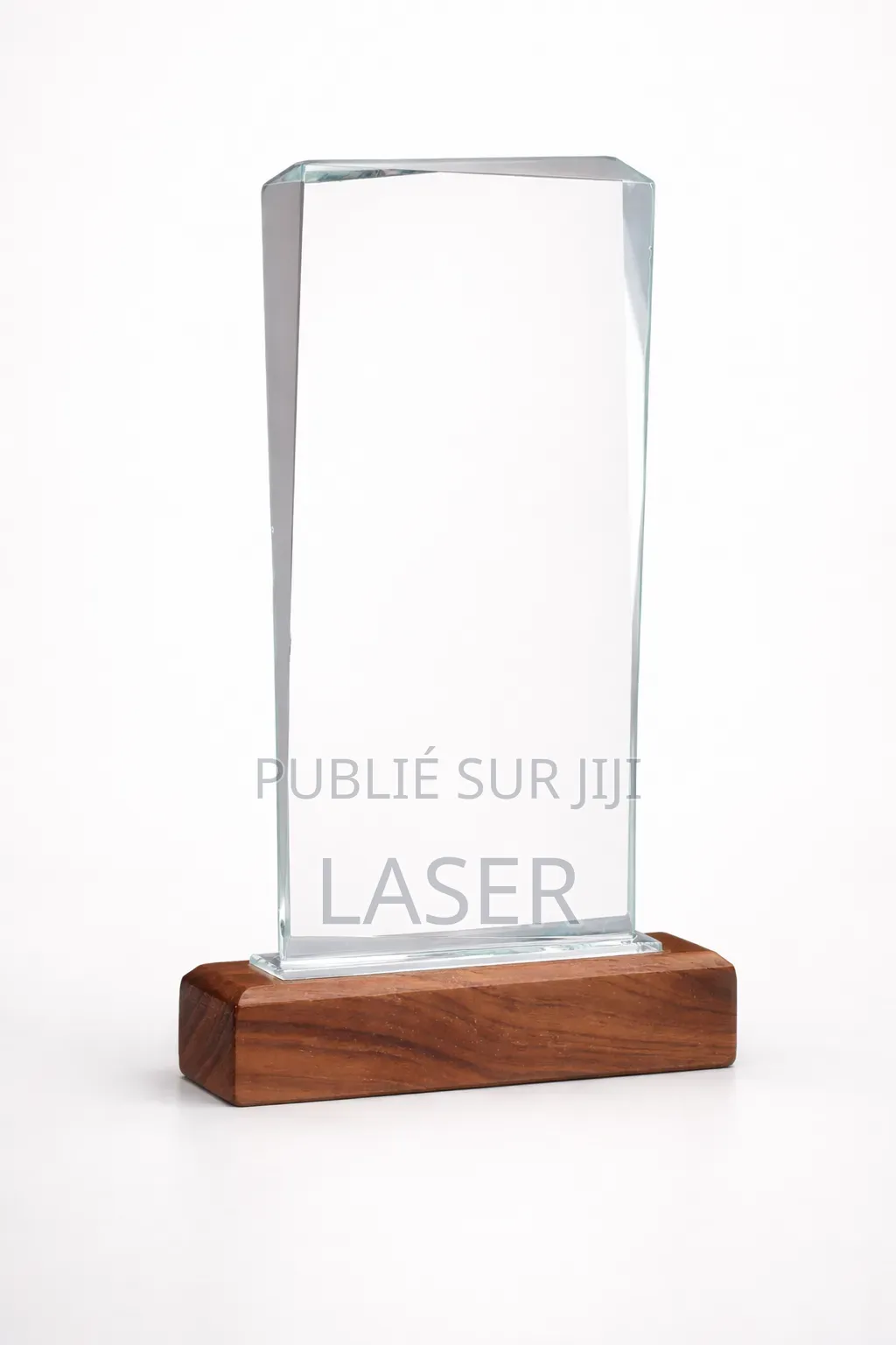 Trophées en Cristal Personnalisés