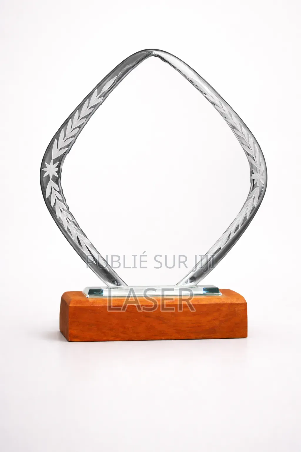Trophées en Cristal Personnalisés