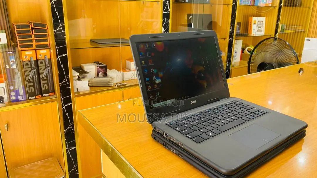 Nouveau Dell Latitude 3189 8GB Intel Core i3 SSD 128GB