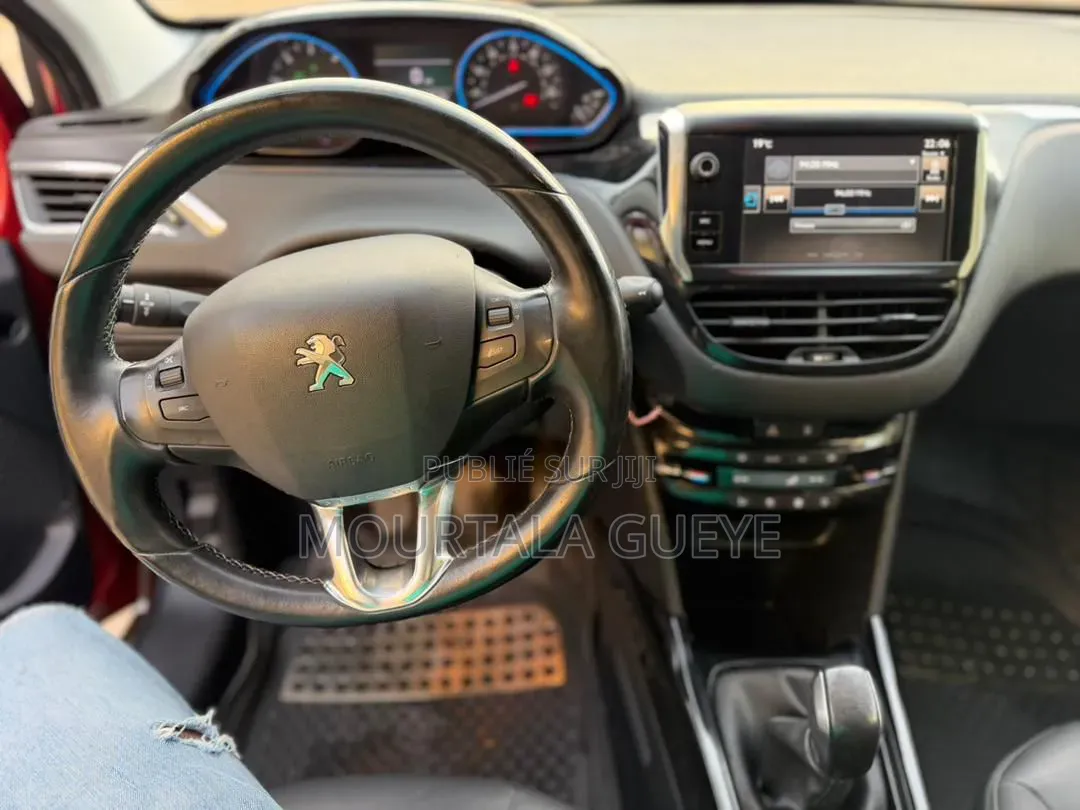 Peugeot 2008 2016 Rouge