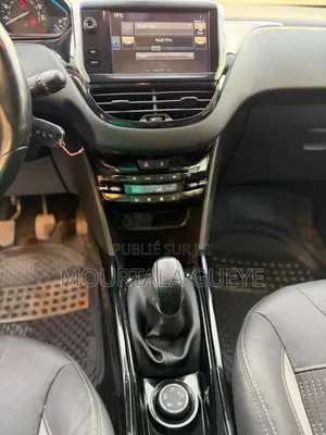 Peugeot 2008 2016 Rouge