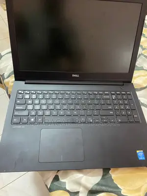Ordinateur portable Dell Latitude 3550 8GB Intel Core i5 HDD 512GB