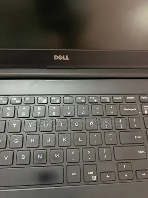 Ordinateur portable Dell Latitude 3550 8GB Intel Core i5 HDD 512GB