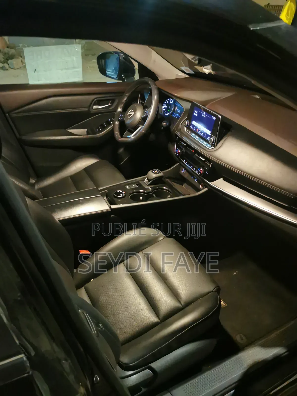 Nissan Rogue SV 2023 Noir