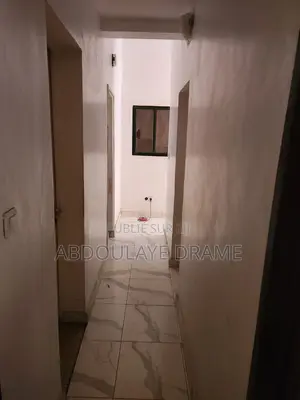 11chbre Villa dans Yoff à Vendre