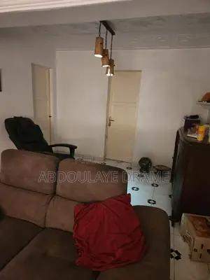 11chbre Villa dans Yoff à Vendre