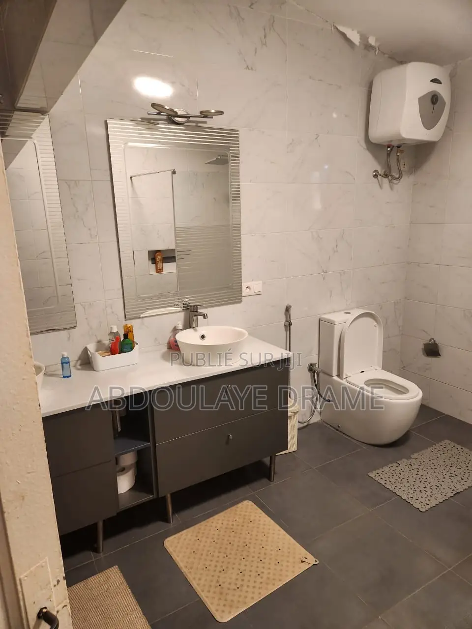 11chbre Villa dans Yoff à Vendre
