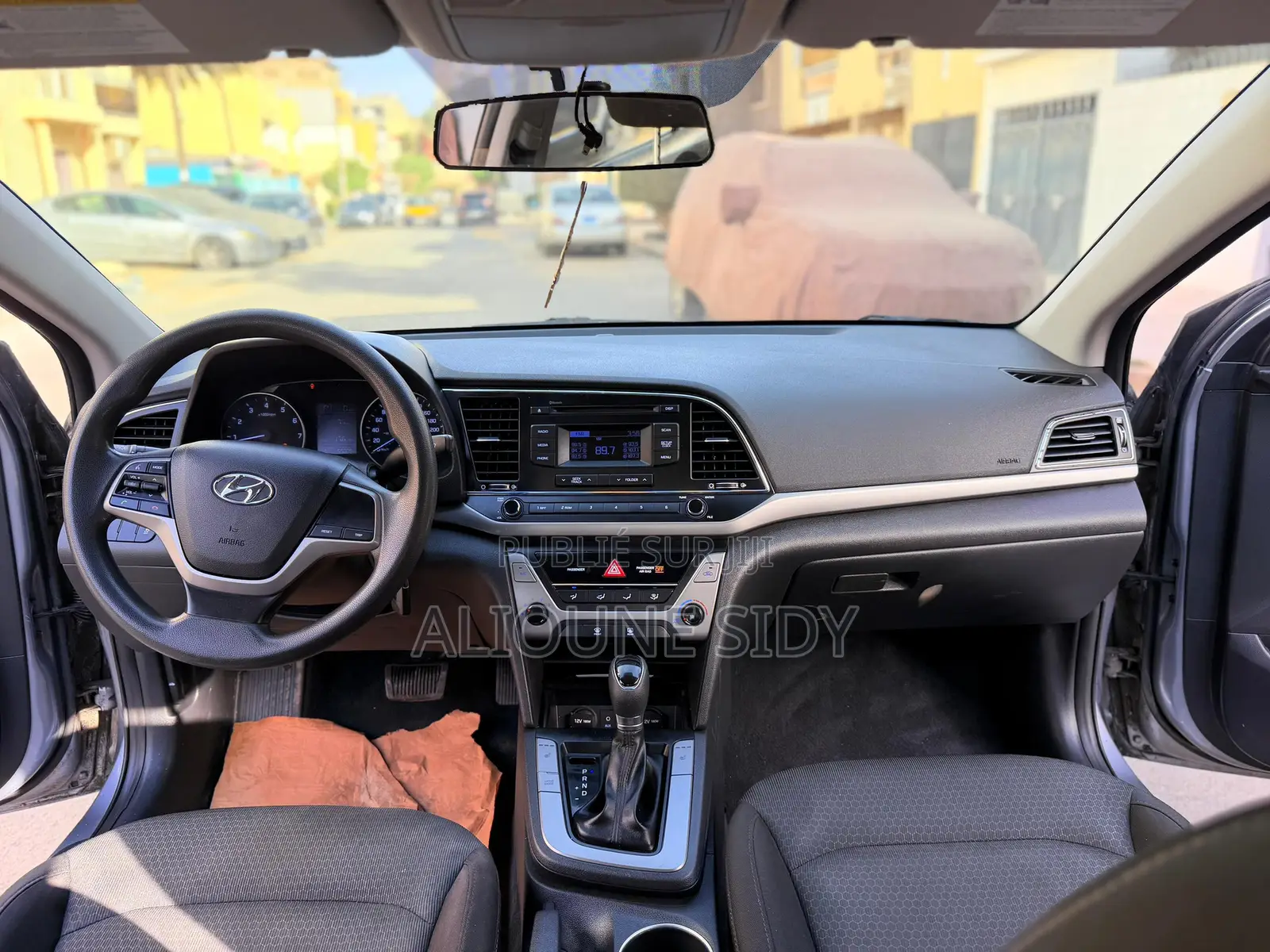 Hyundai Elantra 2017 Gris