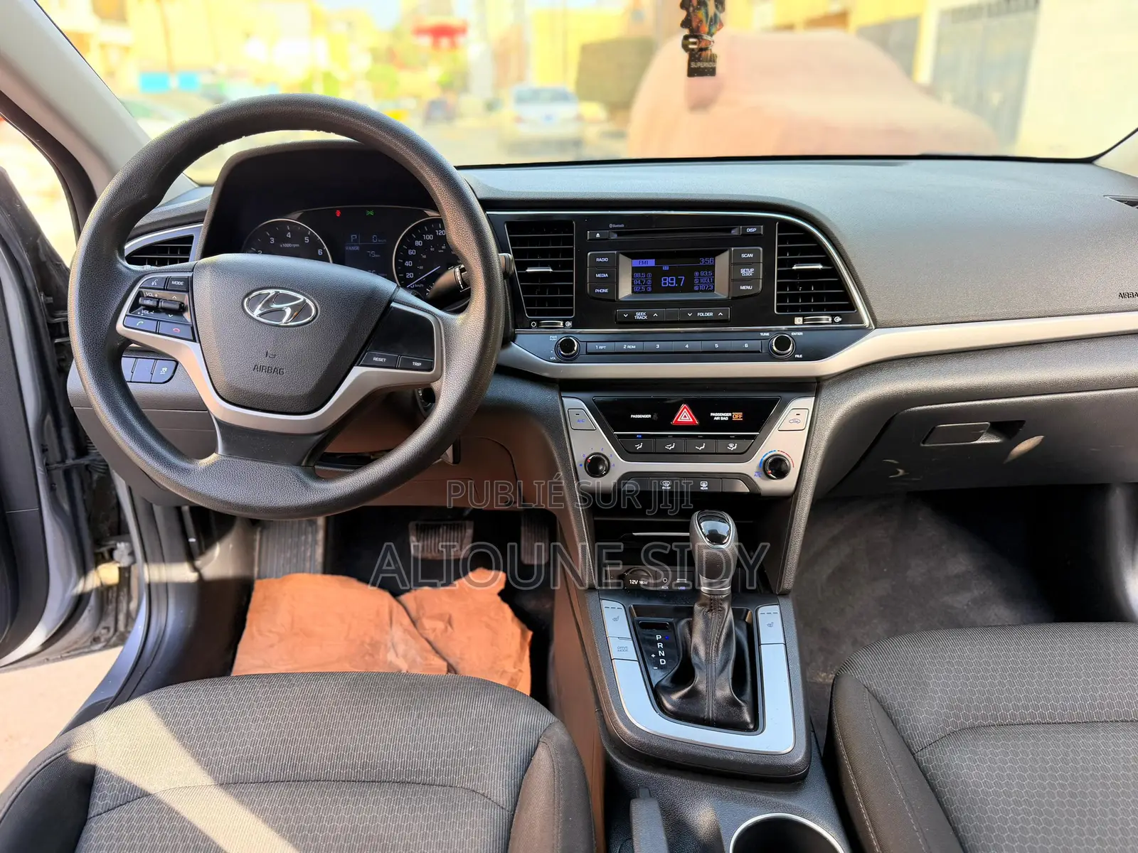 Hyundai Elantra 2017 Gris